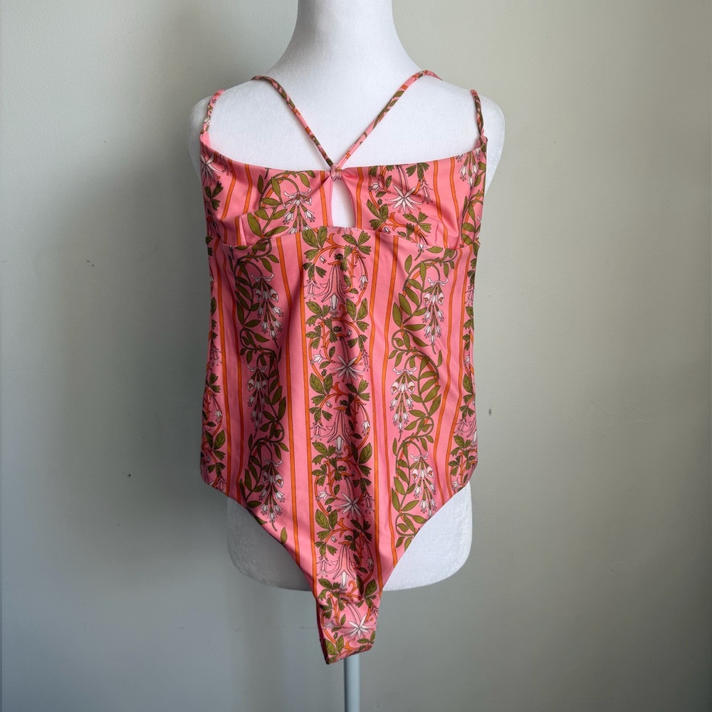 Agua by Agua Bendita Pink Floral Swimwear